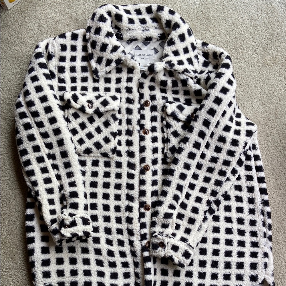 🪷Sabrina Lauren Black and White Shacket Large - Picture 2 of 4